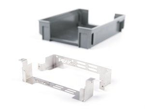 Adapter für GIRA-Control-9-Unterputzdose von vorne