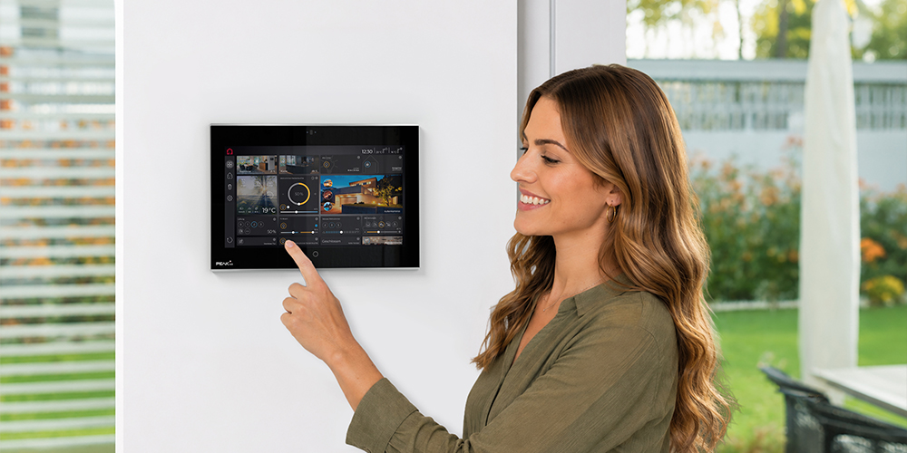 Das Control 12 von PEAKnx in Nutzung