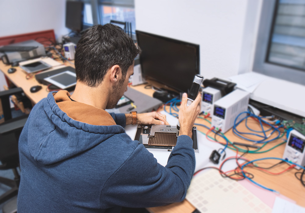 Gerald Palmsteiner developing the Control 12