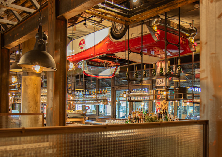 Motorworld Inn Decke